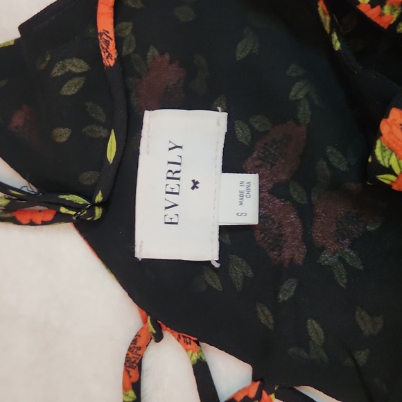 Everly tiered ruffled spaghetti strap tunic - Picture 5 of 6